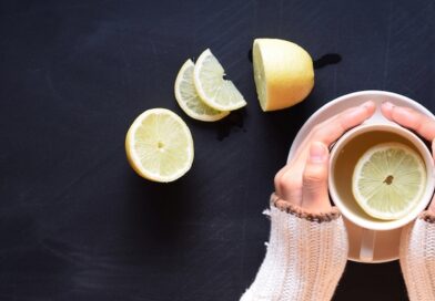 Benefits of hot lemon water